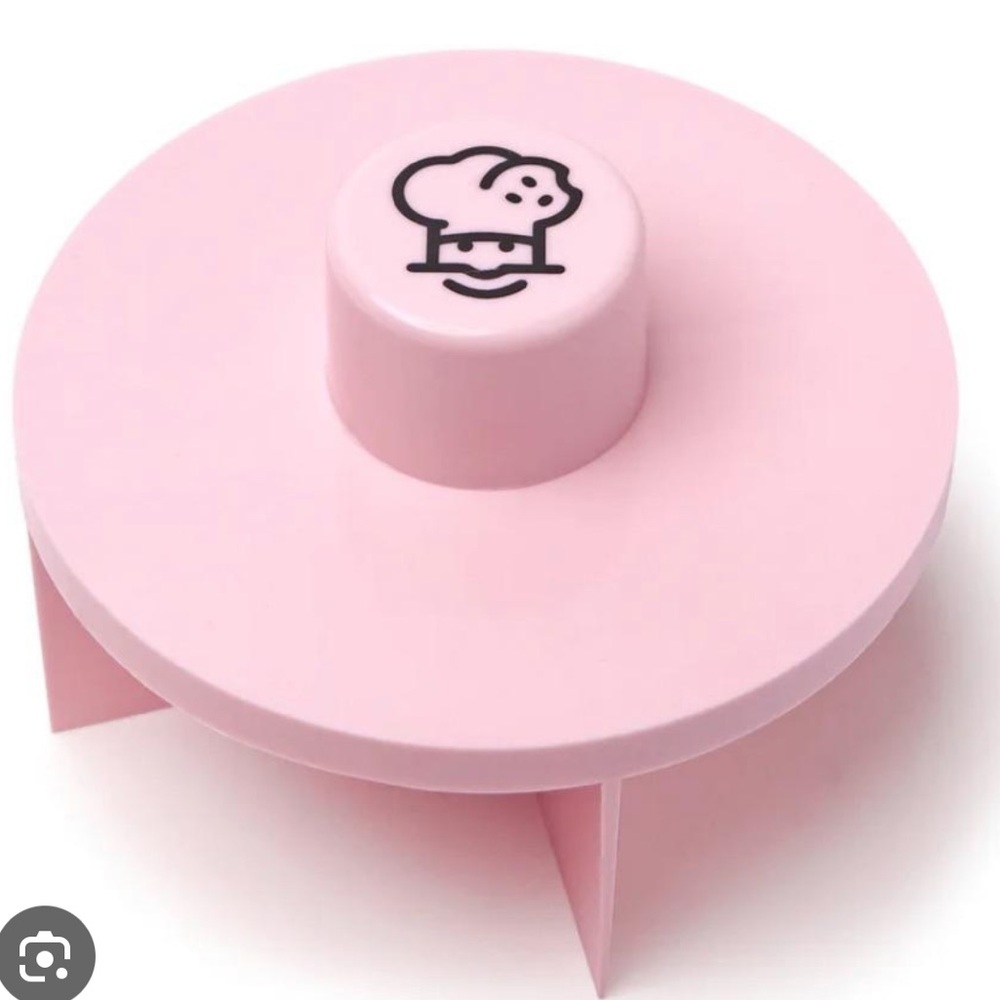 Crumbl pink cookie cutter